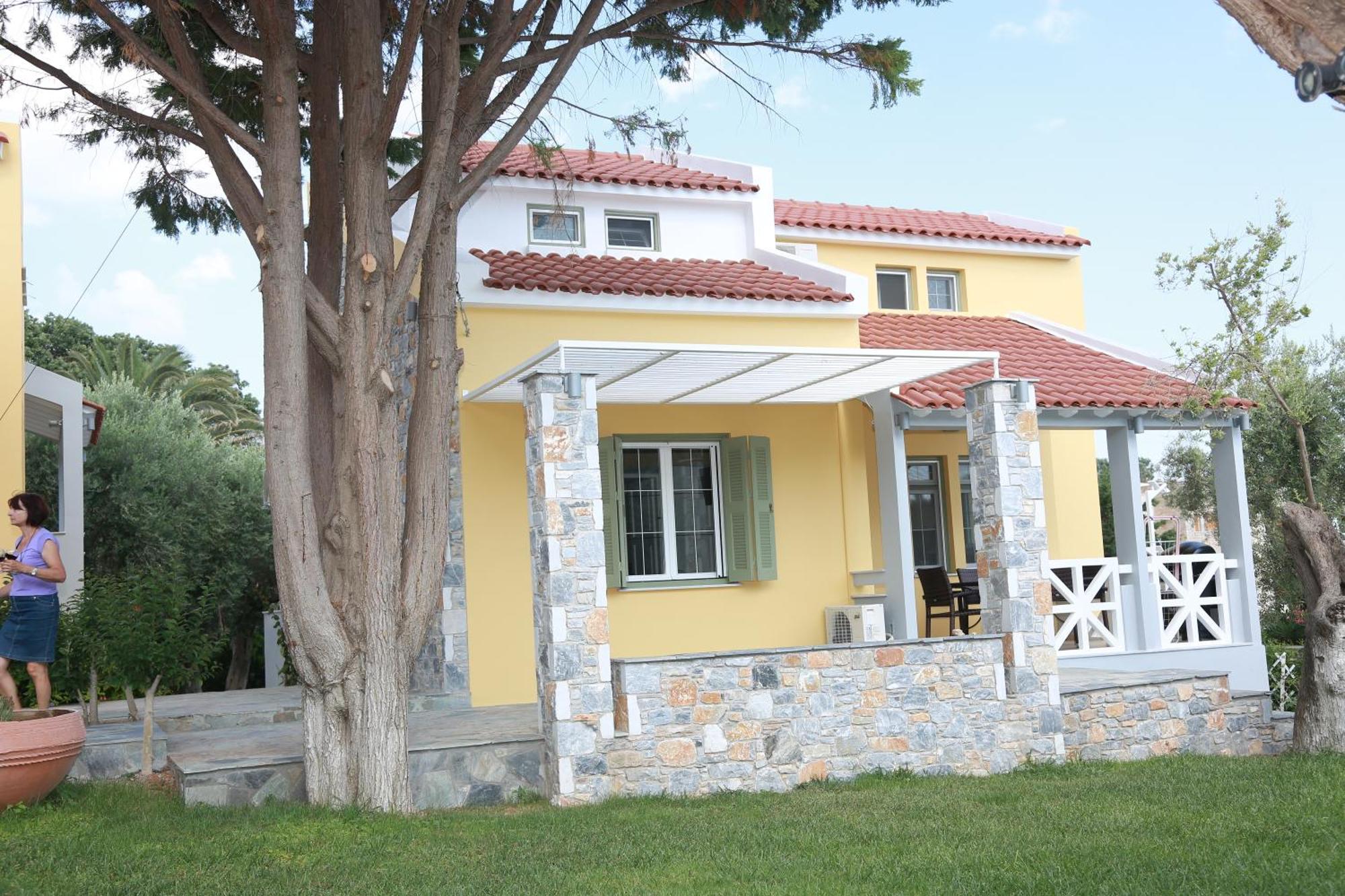 Aparthotel Sea Sun Plomari Habitación foto